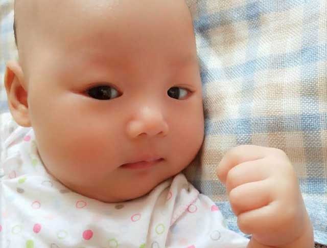 有效治疗肠绞痛，小儿母亲儿时也贴过我们膏药